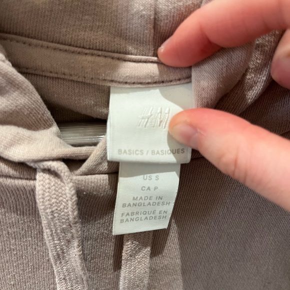 H&M Hoodie - Picture 2 of 3